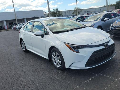 2026 Toyota Corolla LE