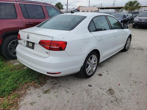 2015 Volkswagen Jetta 1.8T SEL