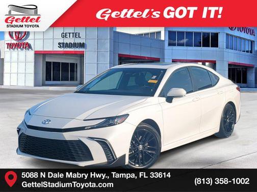 2025 Toyota Camry SE