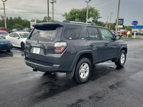 2024 Toyota 4Runner SR5