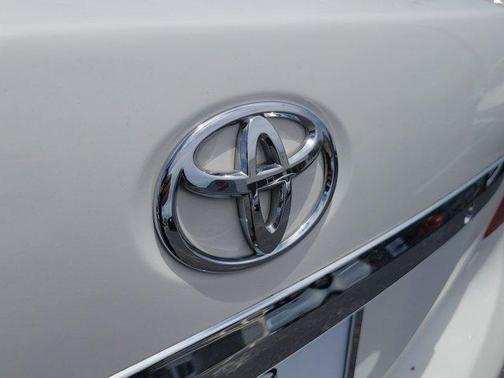 2012 Toyota Yaris SE