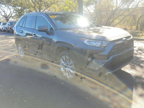 2020 Toyota RAV4 Limited