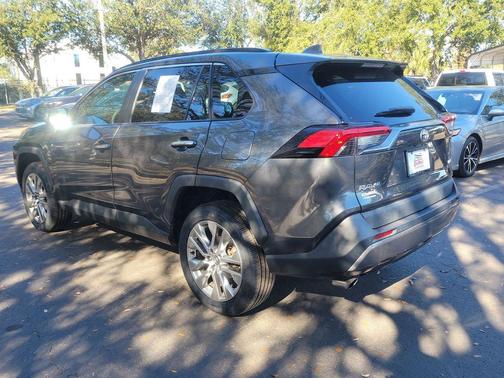 2020 Toyota RAV4 Limited