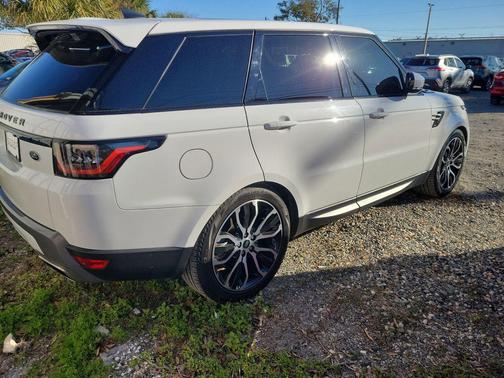 2021 Land Rover Range Rover Sport SE