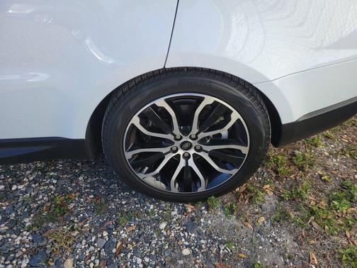 2021 Land Rover Range Rover Sport SE