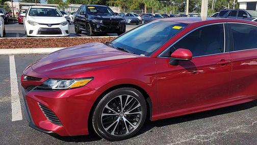 2018 Toyota Camry SE