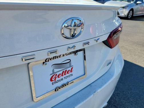 2024 Toyota Camry SE