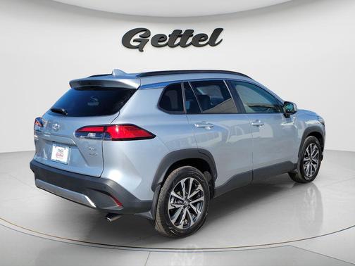 2024 Toyota Corolla Cross XLE