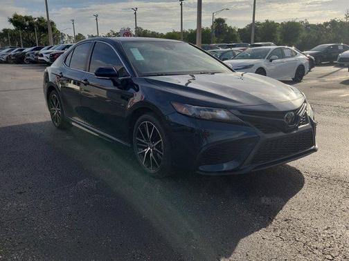 2021 Toyota Camry SE