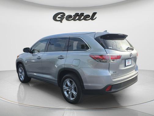 Silver Sky Metallic 2016 Toyota Highlander Limited