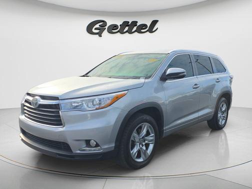 Silver Sky Metallic 2016 Toyota Highlander Limited