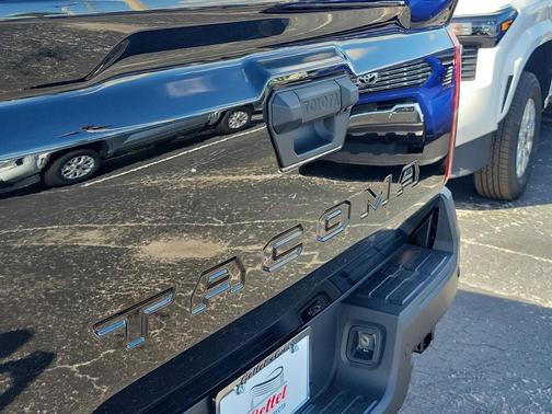 2025 Toyota Tacoma SR