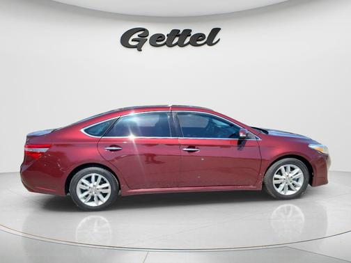 Moulin Rouge Mica 2013 Toyota Avalon XLE Premium