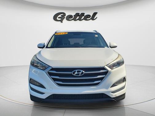 Dazzling White 2018 Hyundai TUCSON SEL