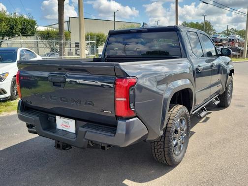 2025 Toyota Tacoma SR5