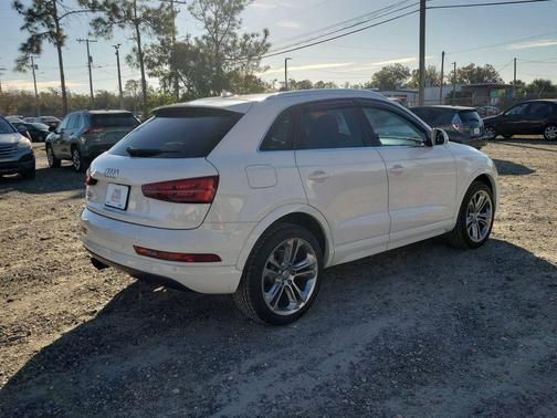 2017 Audi Q3 2.0T Premium Plus