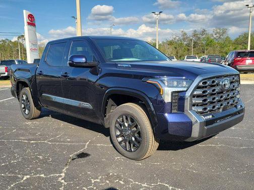 2025 Toyota Tundra Hybrid Platinum