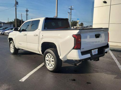 2024 Toyota Tacoma SR5