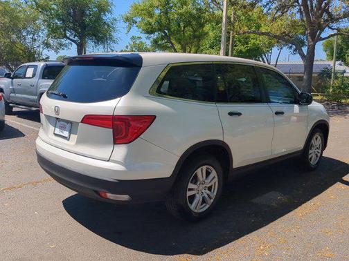 2016 Honda Pilot LX