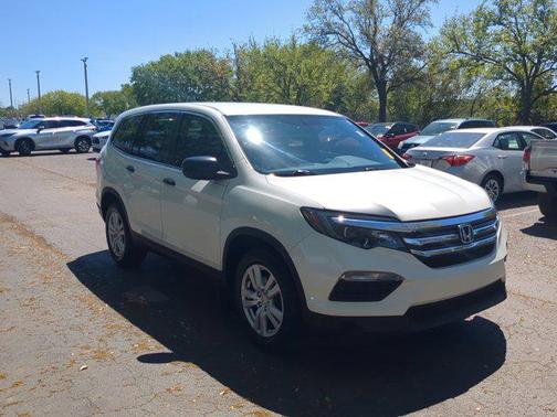 2016 Honda Pilot LX