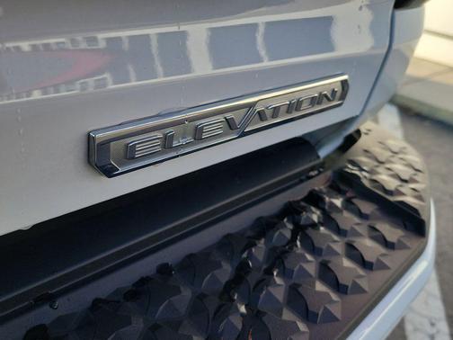 2023 GMC Canyon Elevation