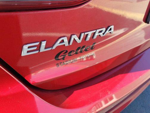 2017 Hyundai ELANTRA Value Edition