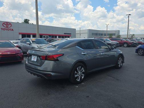2020 Nissan Altima S FWD