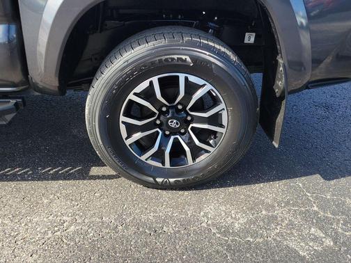 2021 Toyota Tacoma TRD Sport