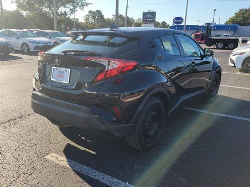2021 Toyota C-HR LE