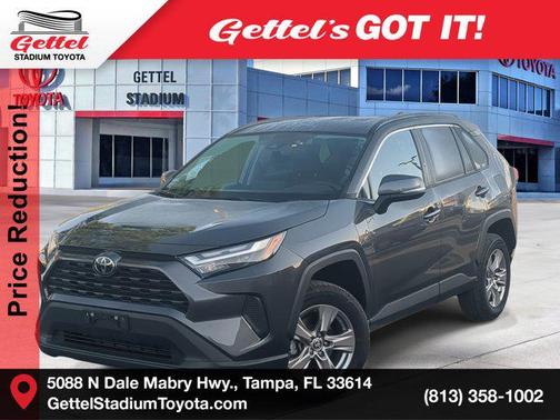2022 Toyota RAV4 XLE