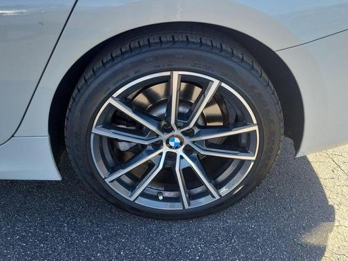 2021 BMW 330 xDrive