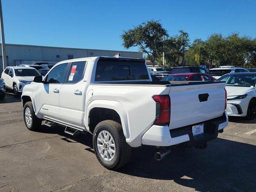 2025 Toyota Tacoma SR5