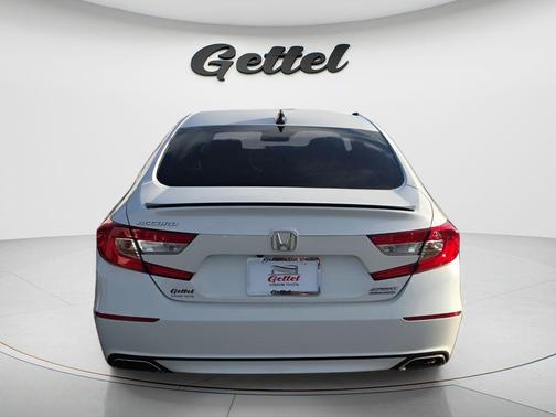 Platinum White Pearl 2022 Honda Accord Sport SE 1.5T
