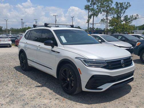 2023 Volkswagen Tiguan 2.0T SE R-Line Black