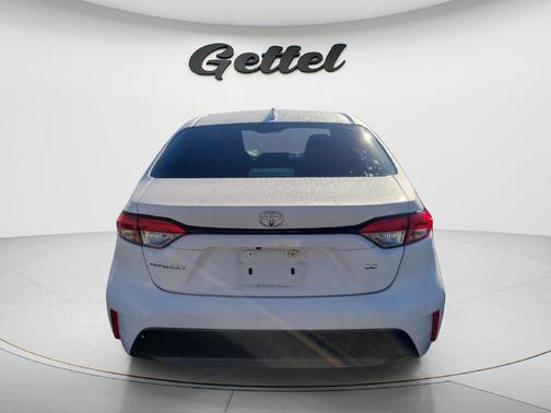 Ice Cap 2025 Toyota Corolla LE