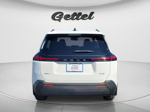 Ice Cap 2026 Toyota RAV4 XLE Premium