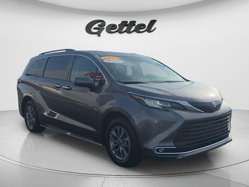 Predawn Gray Mica 2023 Toyota Sienna XLE