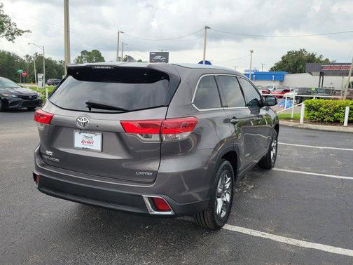 2018 Toyota Highlander Limited Platinum