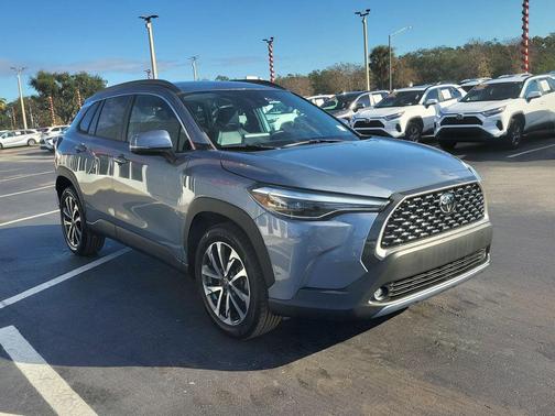 2022 Toyota Corolla Cross XLE