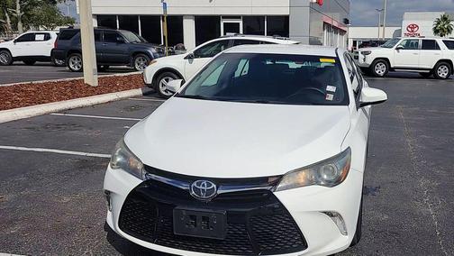 2016 Toyota Camry SE