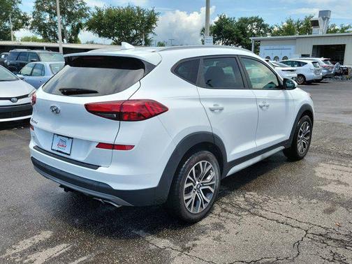 2021 Hyundai TUCSON SEL