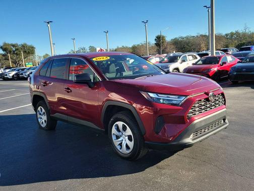 2024 Toyota RAV4 LE