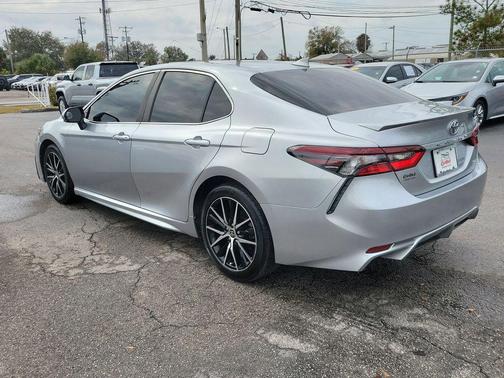 2023 Toyota Camry SE