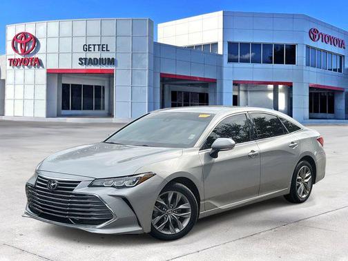 2022 Toyota Avalon XLE