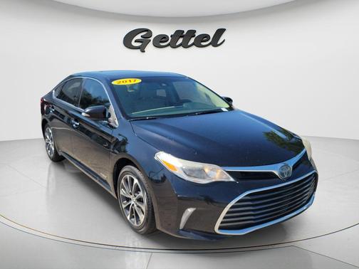 Midnight Black Metallic 2017 Toyota Avalon Hybrid XLE Plus