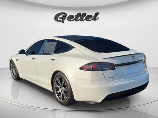 2022 Tesla Model S Base