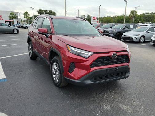 2023 Toyota RAV4 XLE