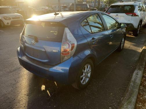 2014 Toyota Prius c Three