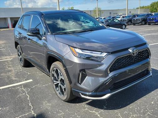 2025 Toyota RAV4 Hybrid SE