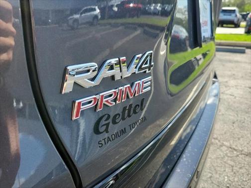 2025 Toyota RAV4 Hybrid SE